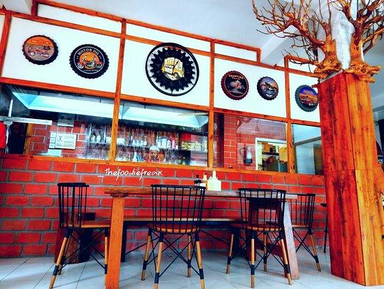 Nanz Cafe and Confectionery